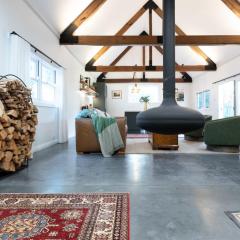 Blackwood Tree Barn Conversion with Parking & Wifi