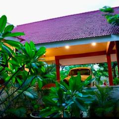 Ashirwad Home Stay , Rustic , 2 bedroom Villa amidst peacocks