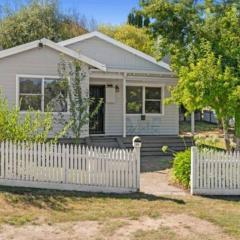 Gwen's Cottage on King