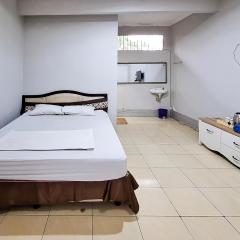 RedDoorz at Kampung Istal Bogor