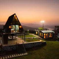 StayVista at Peak & Paddle with Lake View
