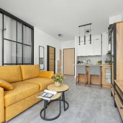 Klimatyczny Apartament na Wilanowie Parking & Balkon by Noclegi Renters