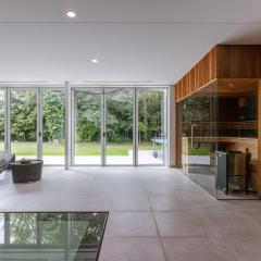 Spacious villa close to Bruges with indoor pool