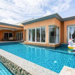 New Modern Thai 4BR Pool Villa in Pattaya