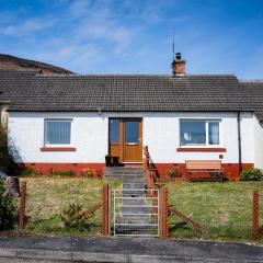 Luxury North Coast 500 Cottage by Helmsdale, stunning sea views