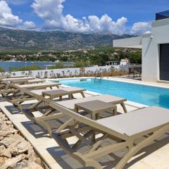 Villa Wave of love mit Meerblick, beheiztem Pool und direktem Strandzugang - familienfreundlich, 4 SZ, Rovanjska