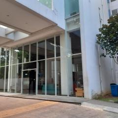 DREAM INN Aeropolis Airport Soekarno Hatta