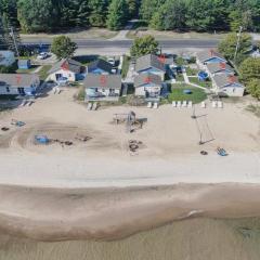 One bedroom cottage on the beach