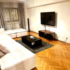 Romana 100 sqm deluxe apartament