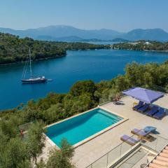 Villa Chriselia - 3 Bedrooms With Sea Access