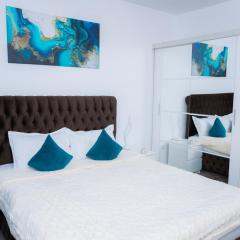 Elysian Urbanscape Brown, 2 rooms, near Bucharest