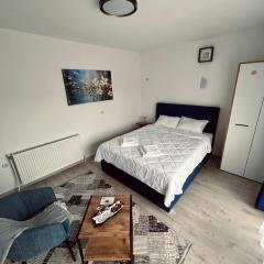 GreenHill Apartments