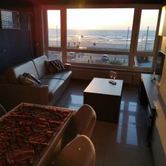 Splendid Seaview - Ostend Luxury Studio 4 persons at beach and sea