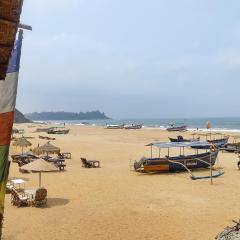 Mia's beach resort goa