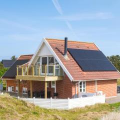 4 Bedroom Stunning Home In Fanø