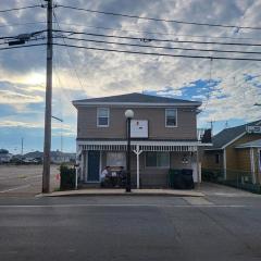 12 Ashworth Ave suites