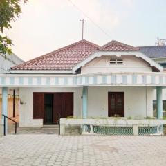 RedDoorz near Alun Alun Kembangjoyo Pati