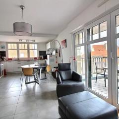 Annonce professionnelle. Appartement 2 chambres avec terrasse, à 50m de la plage, pour 4 personnes