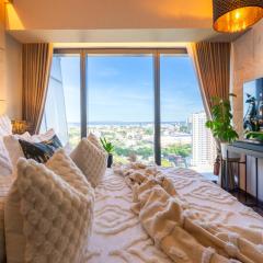Glamorous Luxury 2 Bedroom Apartment in Aeon Towers I Panoramic Views I Free Wi-fi, Gym and Pool I by Bleuspace