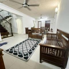 Homestay Serdang UPM MAEPS MARDI IOI CITY MALL