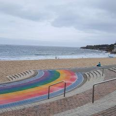 Top Level Aprmt w Balcony beside Coogee Pavilion