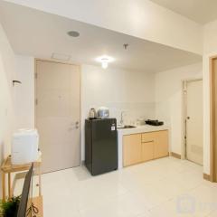 Homey and Comfortable 2BR at Tokyo Riverside PIK 2 Apartment By Travelio