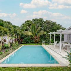 Luxury Miami Casa Bonita with Tropical Pool Oasis