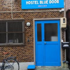 Hostel Blue Door ホステル ブルードア