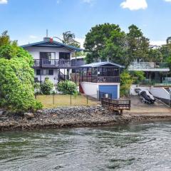 Bliss At Broadbeach - Large canal facing property