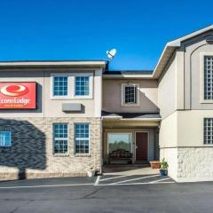 Econo Lodge Inn & Suites Airport