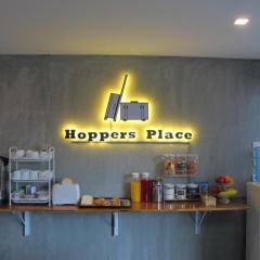 Hoppers Place Donmuang Hostel