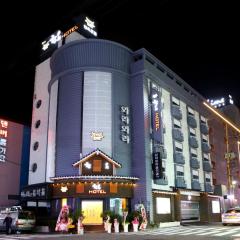 Hanok Hotel