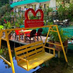阿尔坎达河花园酒店