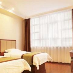 GreenTree Inn HanZhong Railway Station Beiyihuan Road Express Hotel