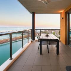 Simply Stunning Darwin Waterfront Retreat