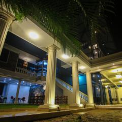 Dee Ella Hotel