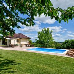 Three-Bedroom Holiday Home In Ludbreg