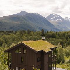 Nordic Charm Retreat with Sauna, Central to Strandafjellet Ski Resort & Geiranger