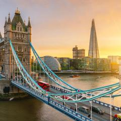 Tower Bridge Rainbow Suites