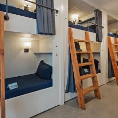 ITH Santa Barbara Surf Hostel