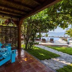 Casa Manzanillo - Sunset Room - Ocean Front Room at Exceptional Beach Front Location