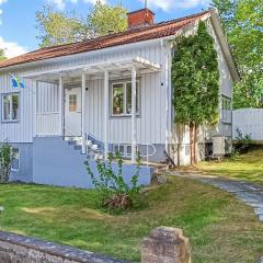 Lovely Home In Viserum With Kitchen