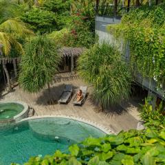 Mangroove Bay Boutique Hostel