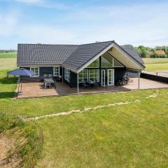 Four-Bedroom Holiday Home In Bagenkop