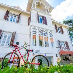 Kensington Prince's Island Historical Mansion