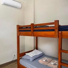 Riz Place Homestay - Bunk Bed x Air-conditioned