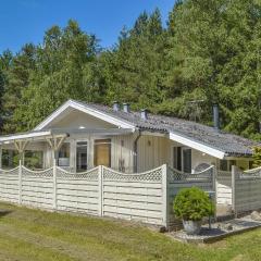 Three-Bedroom Holiday Home In Ans By