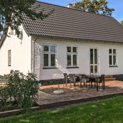 Three-Bedroom Holiday Home In Nexo