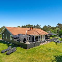Awesome Home In Løgstør With Sauna