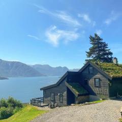 Gorgeous Home In Norheimsund With Wifi